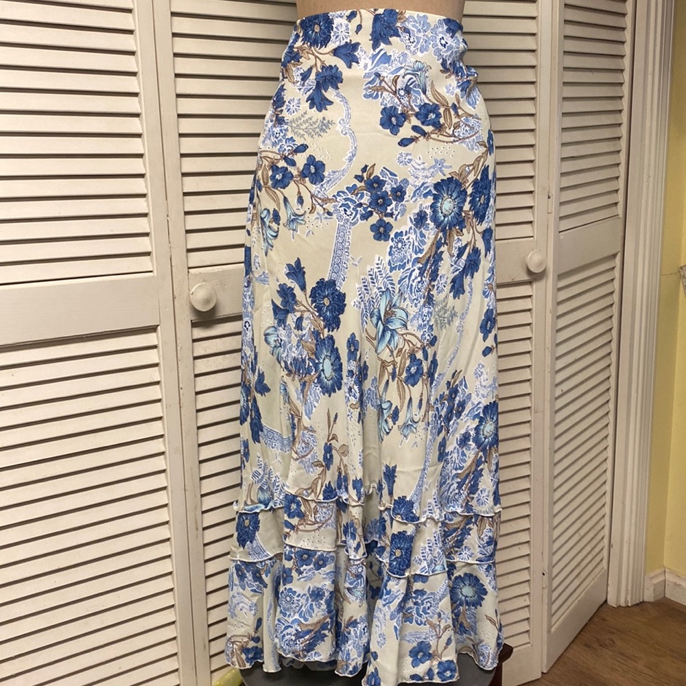 Junction West skirt